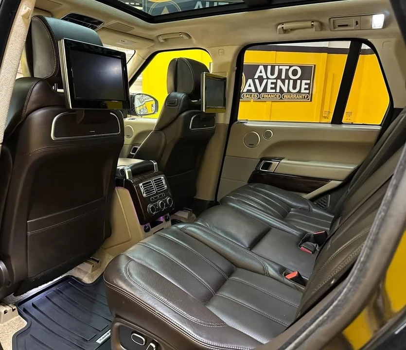 2015 Land Rover Range Rover L405 - Image 11 of 17