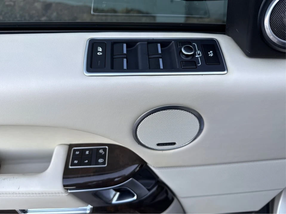2015 Land Rover Range Rover L405 - Image 16 of 20
