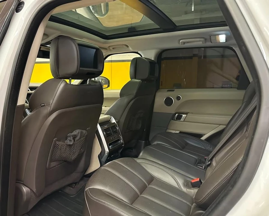 2015 Land Rover Range Rover L405 - Image 11 of 19