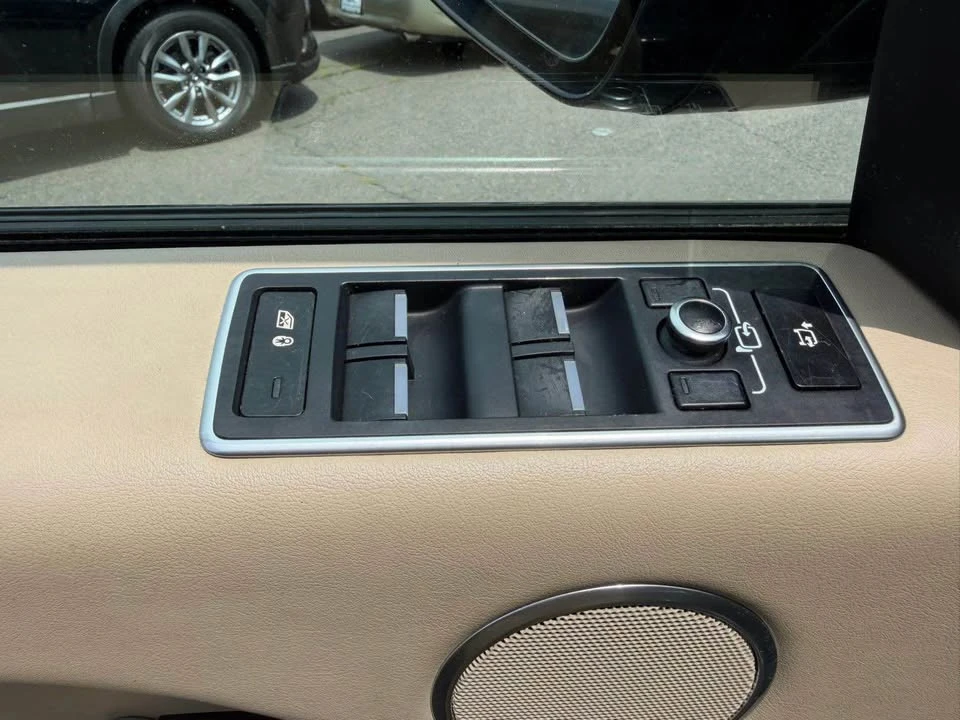 2015 Land Rover Range Rover L405 - Image 12 of 15