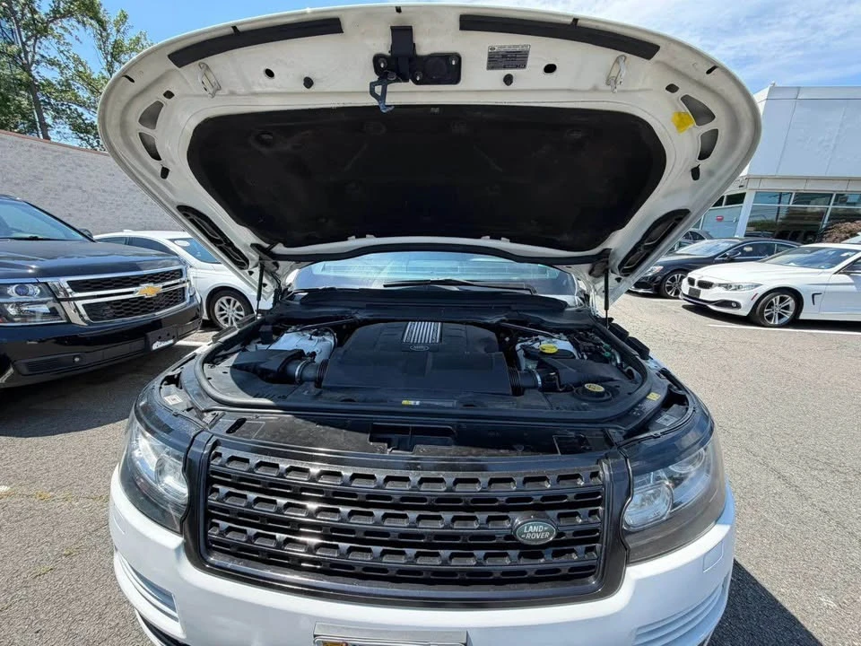 2015 Land Rover Range Rover L405 - Image 10 of 17