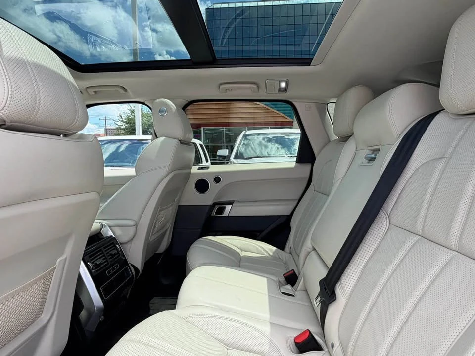2015 Land Rover Range Rover L405 - Image 6 of 15