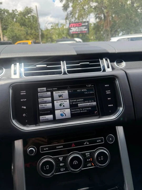 2015 Land Rover Range Rover L405 - Image 10 of 11
