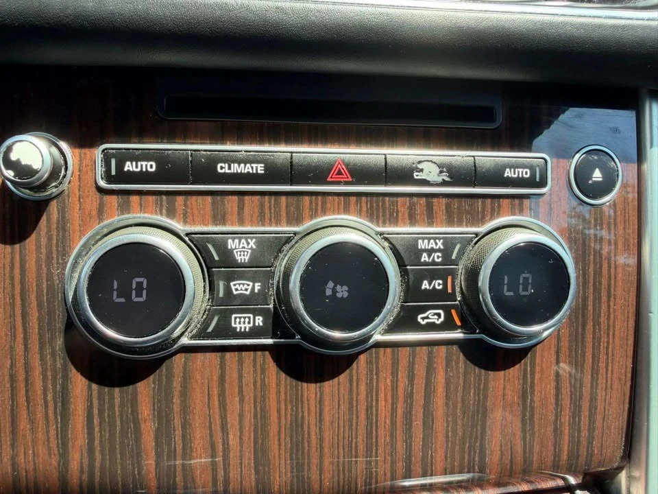 2015 Land Rover Range Rover L405 - Image 14 of 17