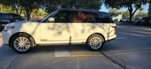 2015 Land Rover Range Rover L405 - Image 11 of 20