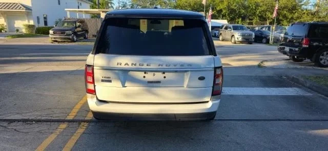 2015 Land Rover Range Rover L405 - Image 9 of 20