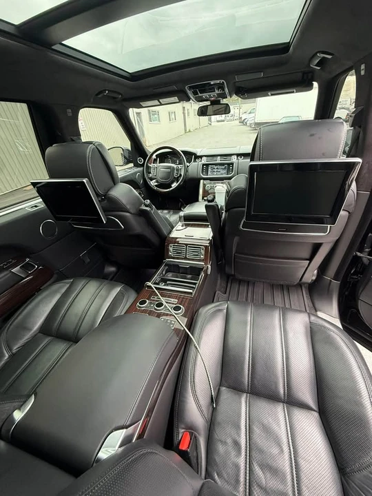 2015 Land Rover Range Rover L405 - Image 10 of 14