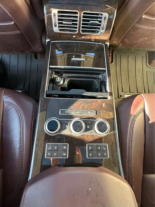 2015 Land Rover Range Rover L405 - Image 15 of 18