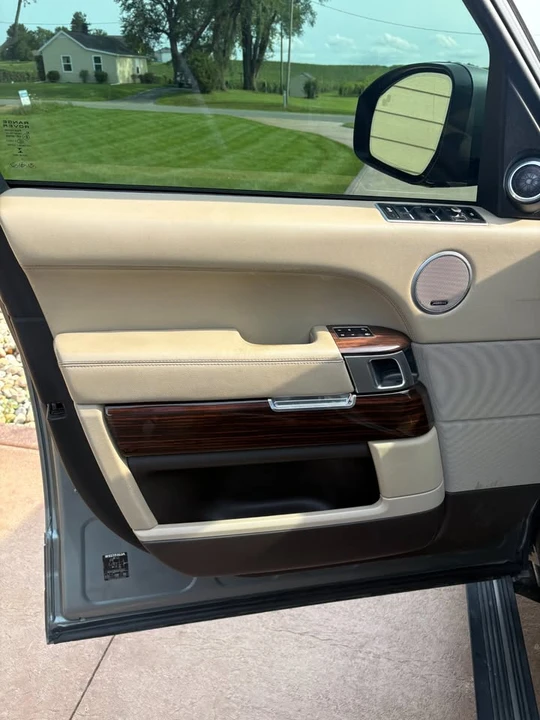 2015 Land Rover Range Rover L405 - Image 10 of 16