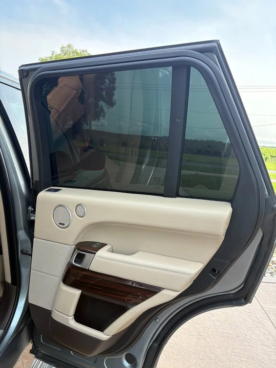 2015 Land Rover Range Rover L405 - Image 8 of 16