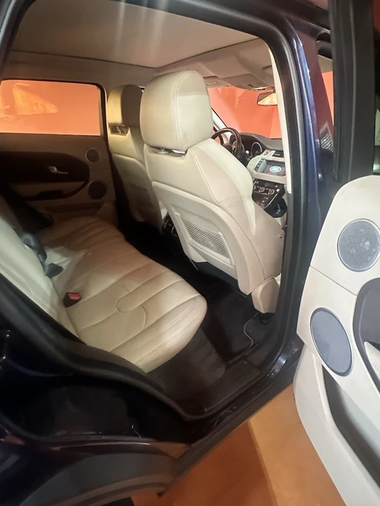 2015 Land Rover Range Rover L405 - Image 8 of 12