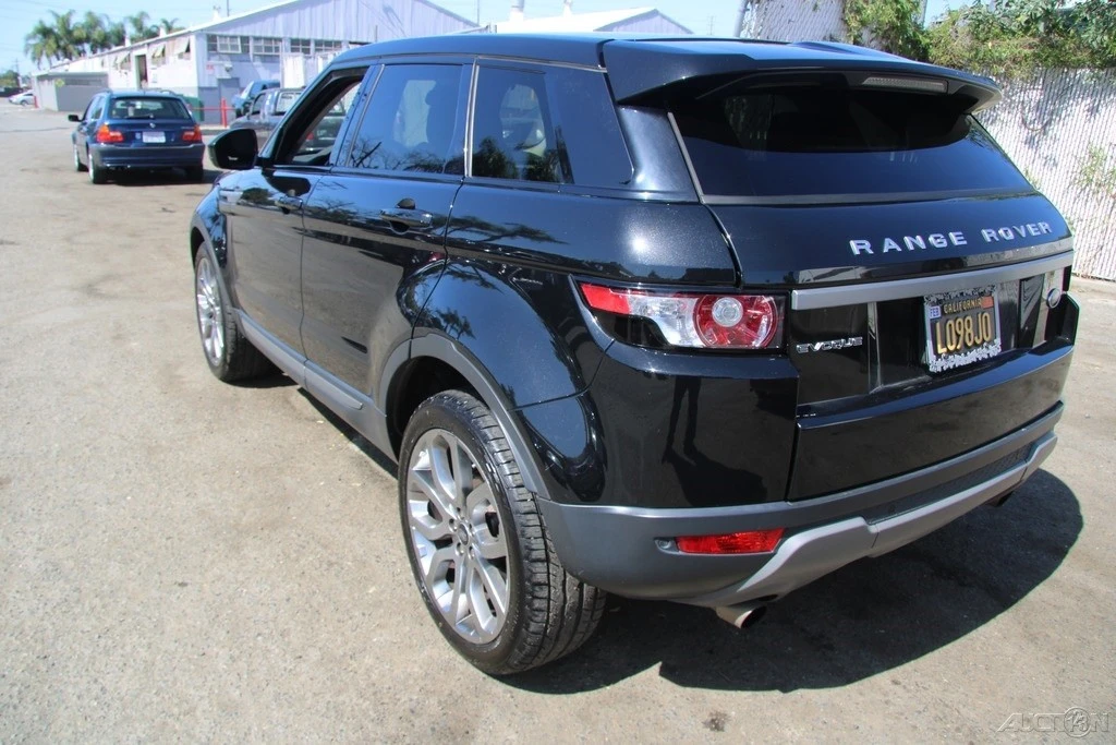 2015 Land Rover Range Rover L405 - Image 5 of 21