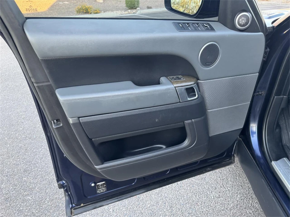 2015 Land Rover Range Rover L405 - Image 13 of 23