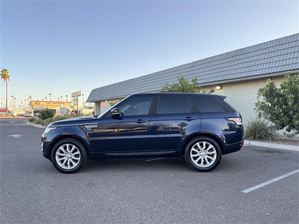 2015 Land Rover Range Rover L405 - Image 4 of 23