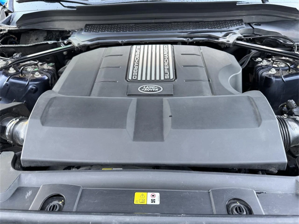2015 Land Rover Range Rover L405 - Image 8 of 23