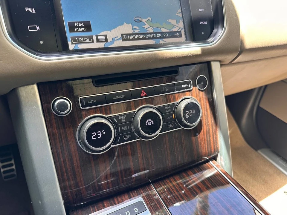 2015 Land Rover Range Rover L405 - Image 16 of 24
