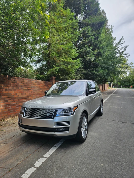 2015 Land Rover Range Rover L405 - Image 2 of 31
