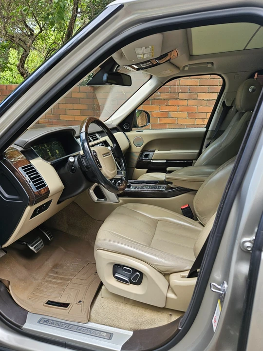 2015 Land Rover Range Rover L405 - Image 13 of 31