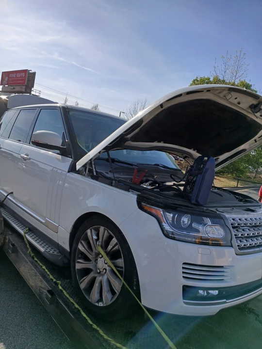 2015 Land Rover Range Rover L405 - Image 15 of 20