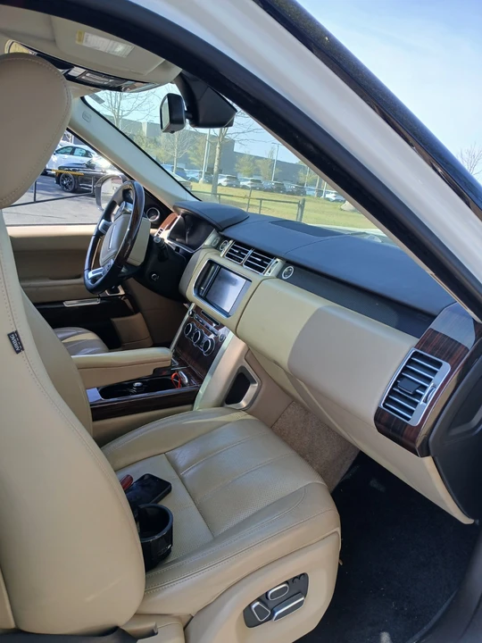 2015 Land Rover Range Rover L405 - Image 13 of 20