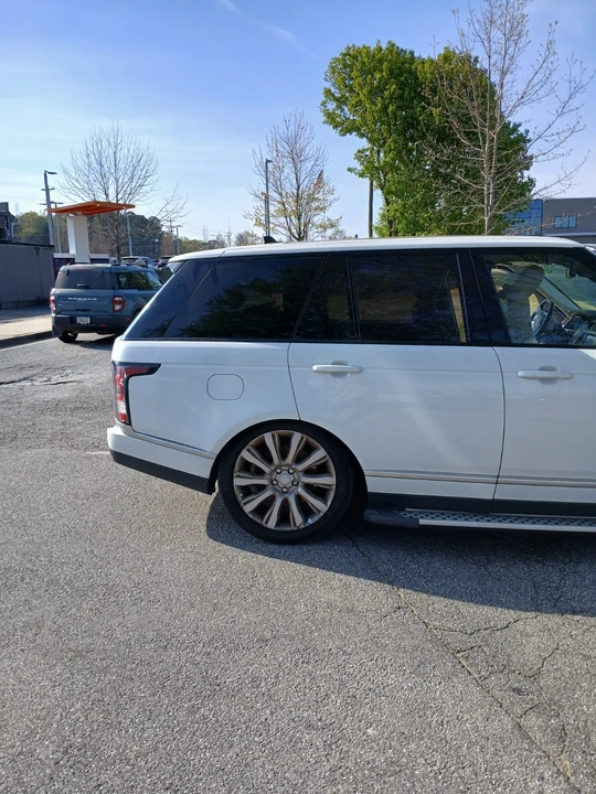 2015 Land Rover Range Rover L405 - Image 6 of 20