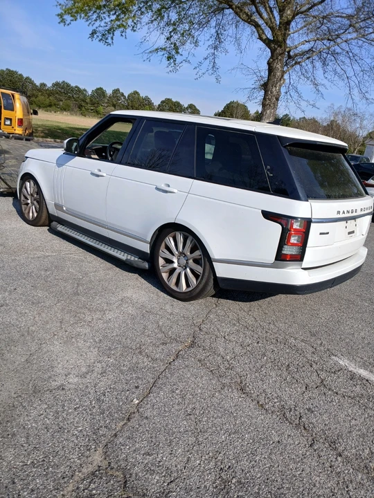 2015 Land Rover Range Rover L405 - Image 9 of 20
