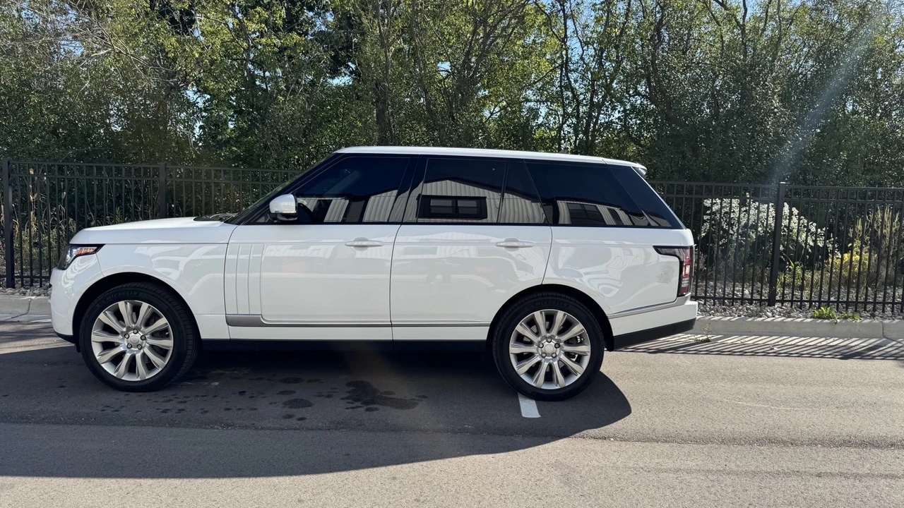 2015 Land Rover Range Rover L405 - Image 2 of 7