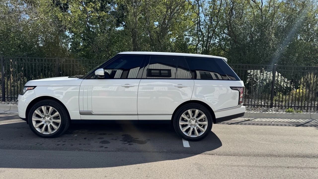 2015 Land Rover Range Rover L405 - Image 2 of 7