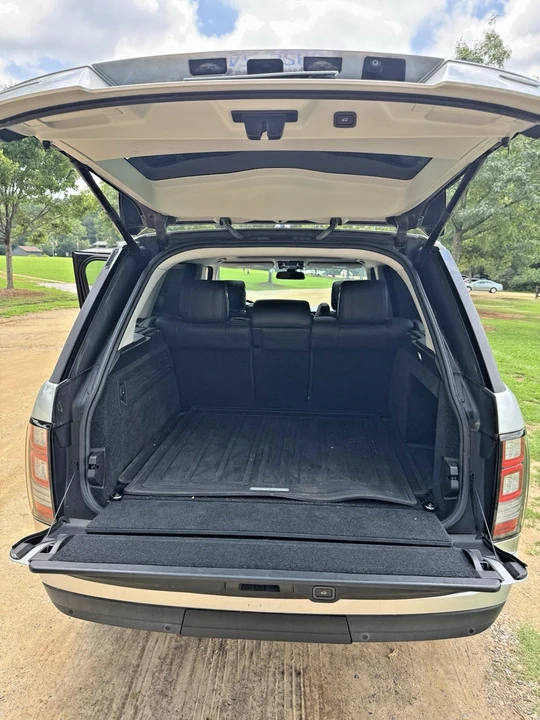 2015 Land Rover Range Rover L405 - Image 4 of 31