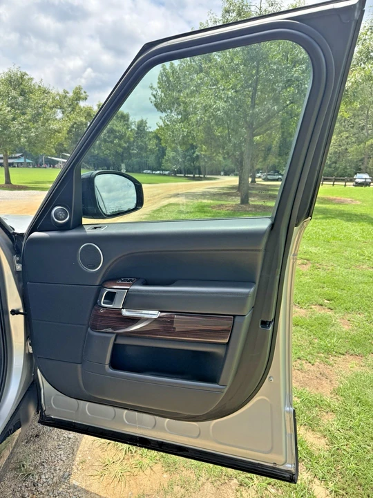 2015 Land Rover Range Rover L405 - Image 7 of 31