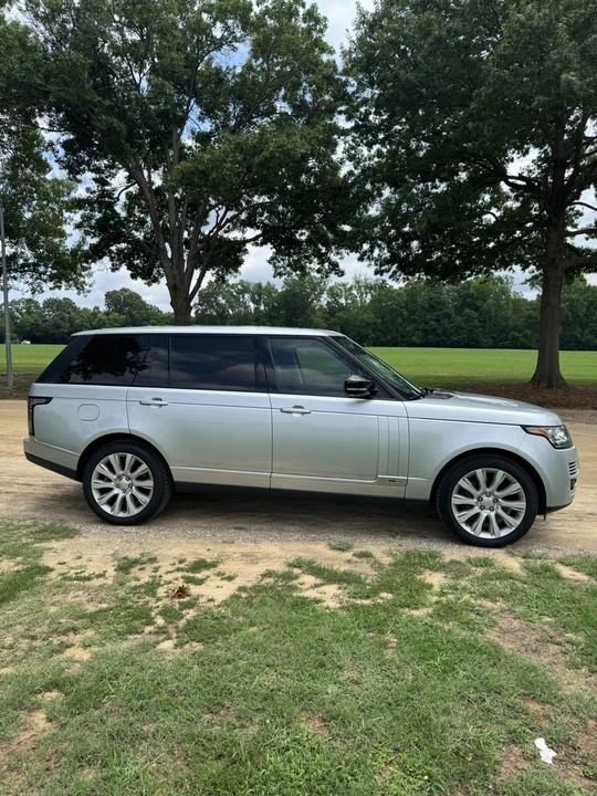 2015 Land Rover Range Rover L405 - Image 2 of 31