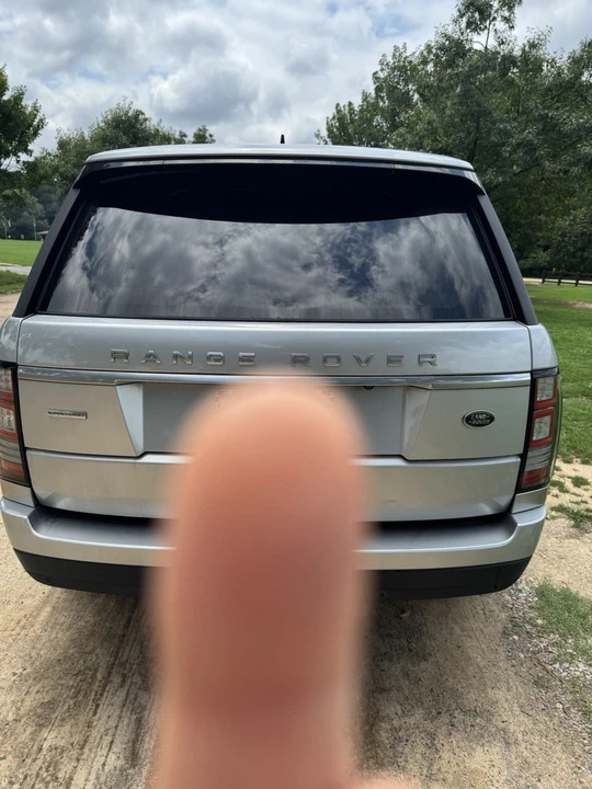 2015 Land Rover Range Rover L405 - Image 11 of 31