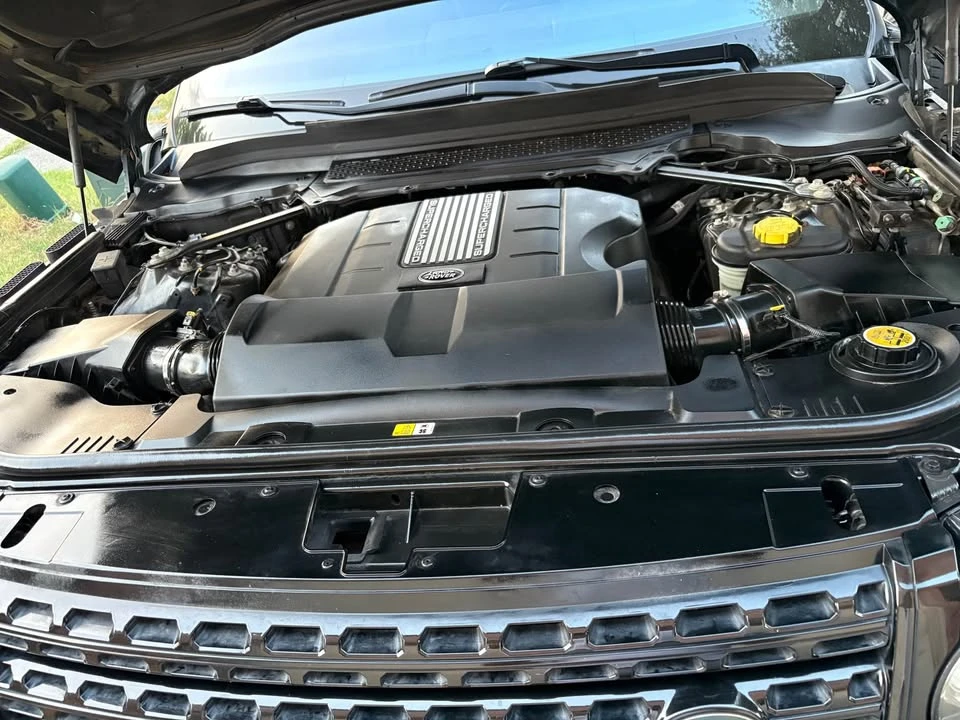 2015 Land Rover Range Rover L405 - Image 9 of 16