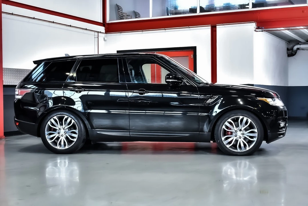 2015 Land Rover Range Rover L405 - Image 6 of 30