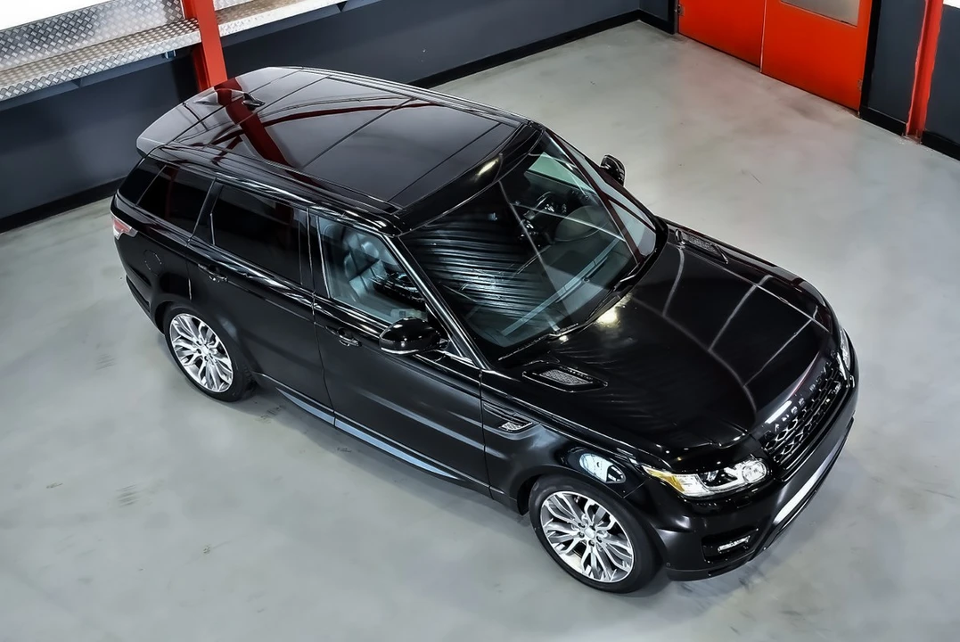 2015 Land Rover Range Rover L405 - Image 7 of 30