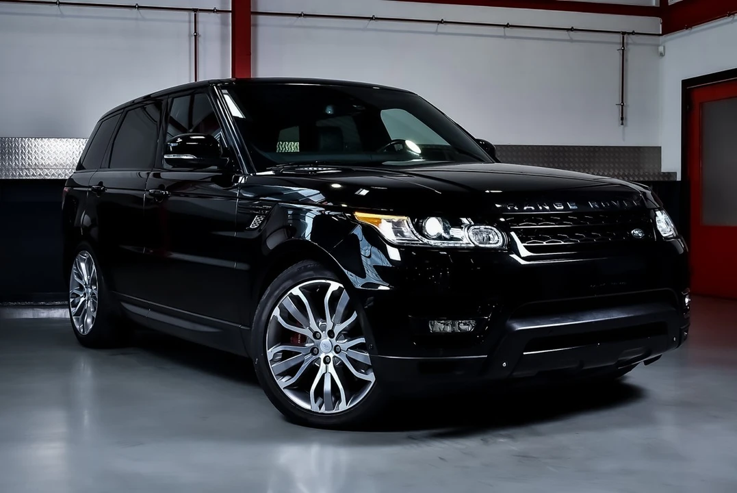 2015 Land Rover Range Rover L405 - Image 17 of 30