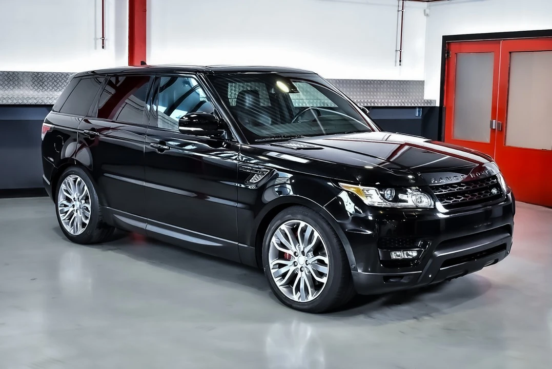 2015 Land Rover Range Rover L405 - Image 2 of 30