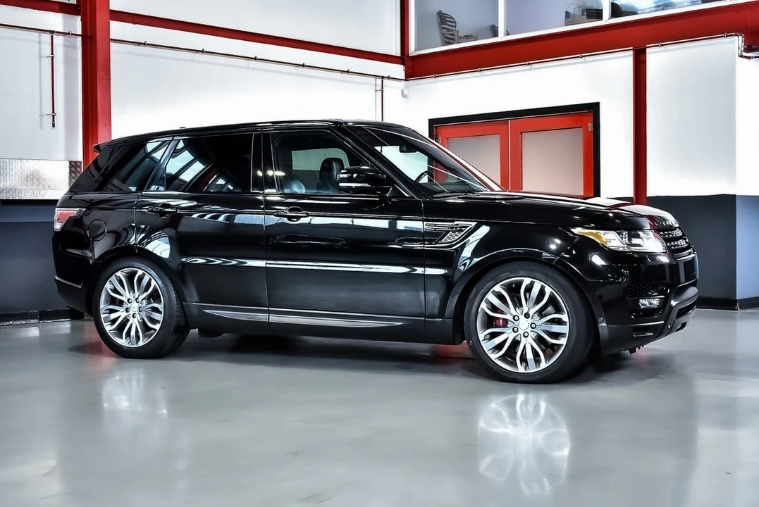 2015 Land Rover Range Rover L405 - Image 4 of 30