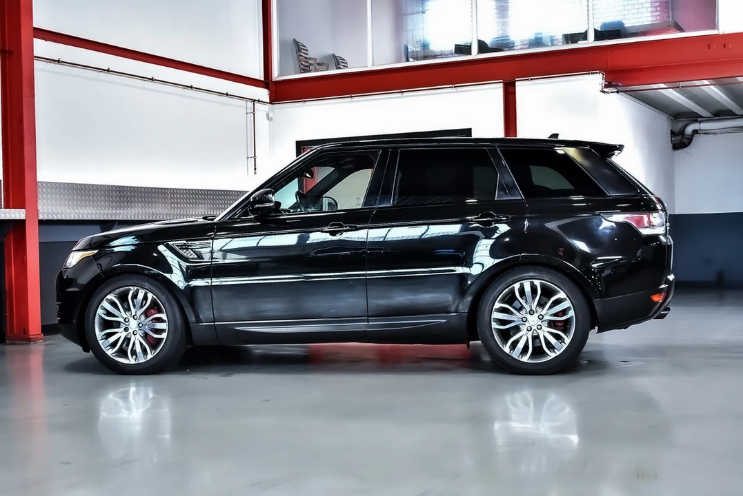 2015 Land Rover Range Rover L405 - Image 9 of 30