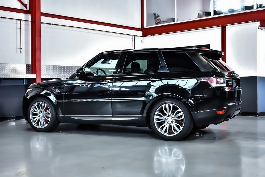 2015 Land Rover Range Rover L405 - Image 10 of 30