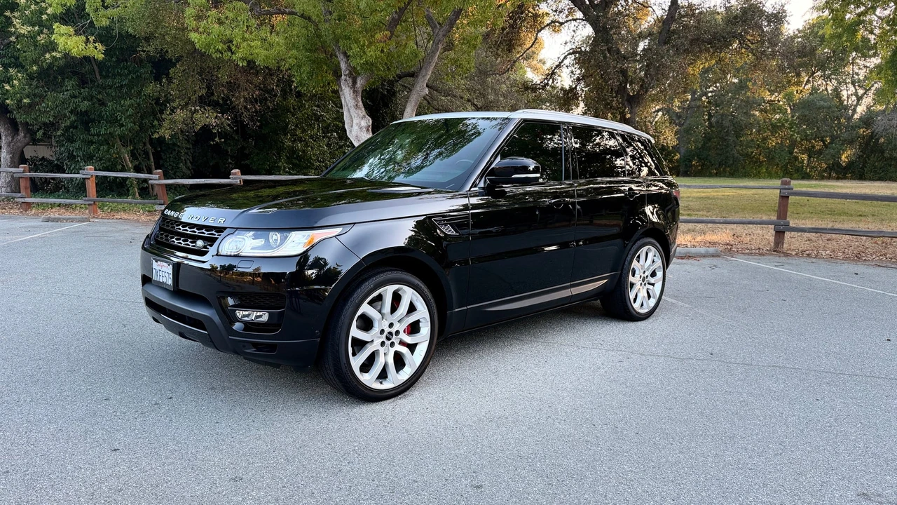 2015 Land Rover Range Rover Sport L494 - Image 2 of 31