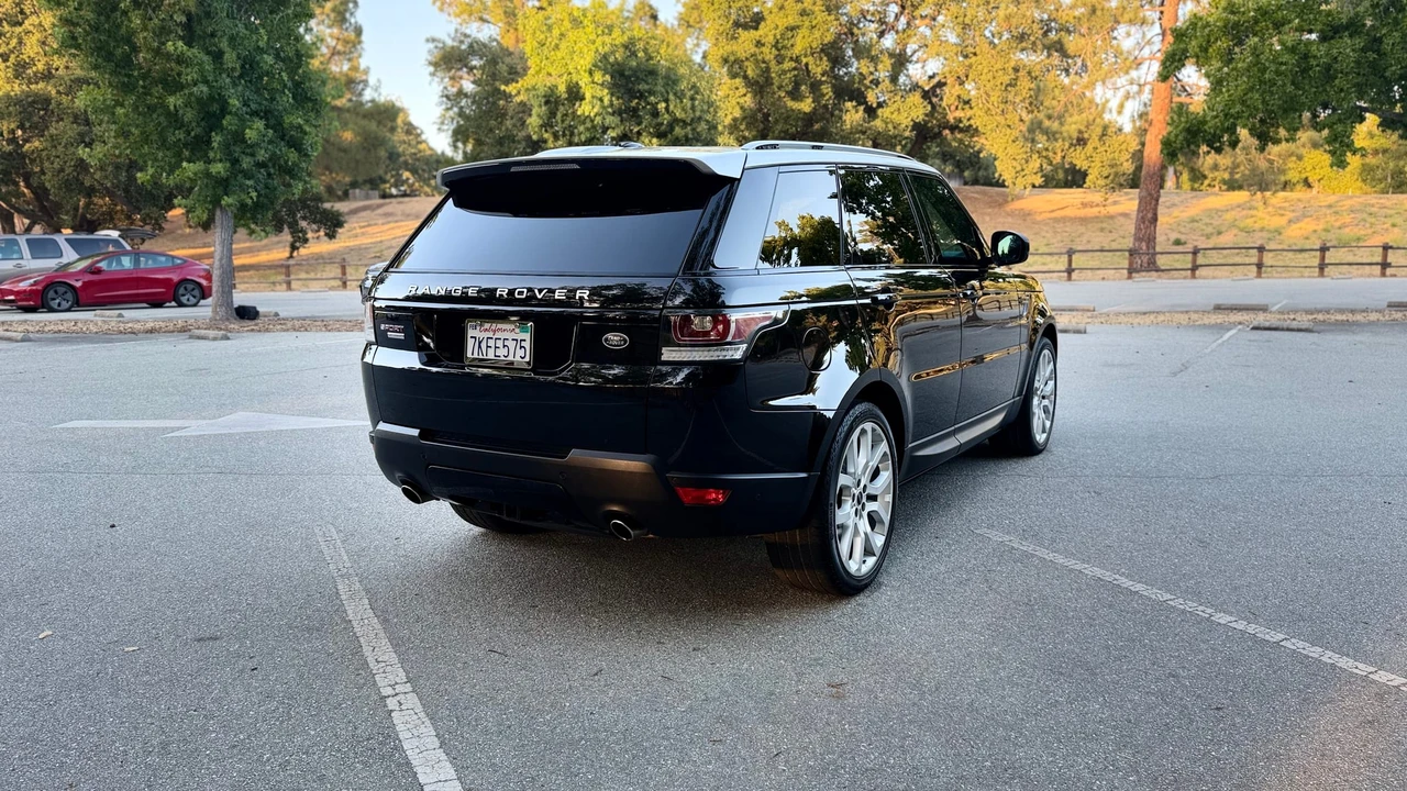 2015 Land Rover Range Rover Sport L494 - Image 16 of 31