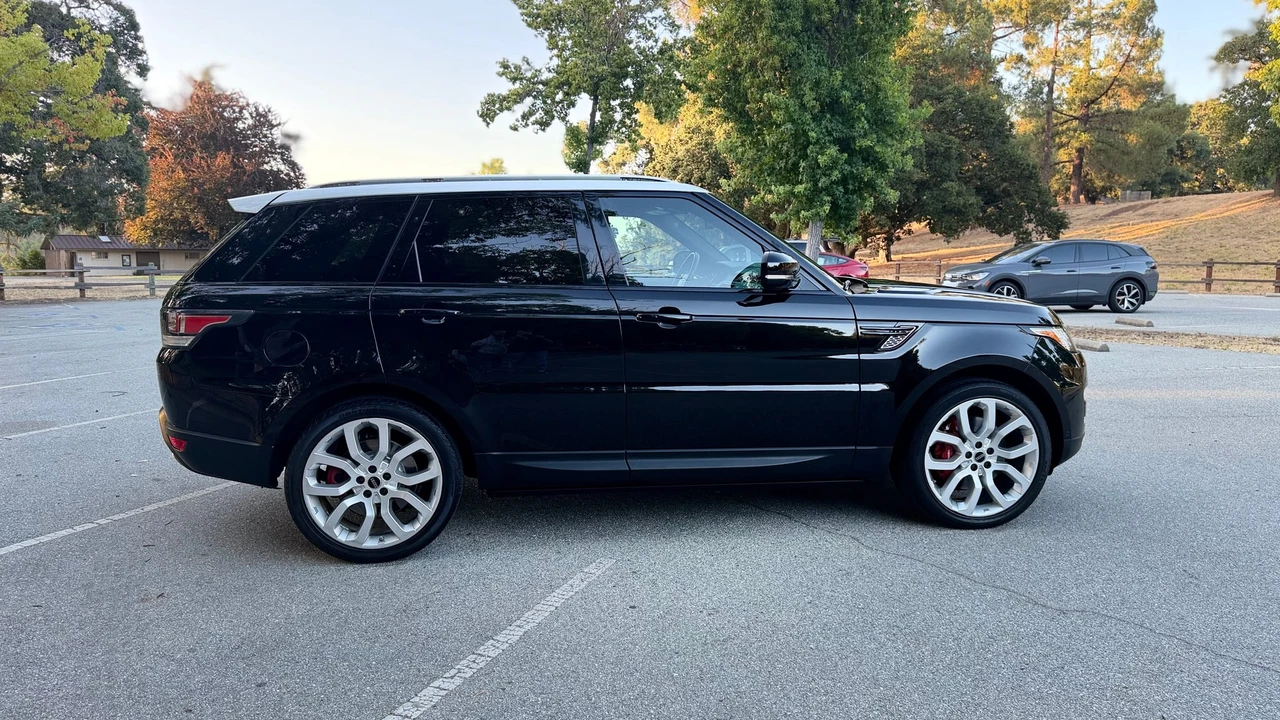 2015 Land Rover Range Rover Sport L494 - Image 12 of 31