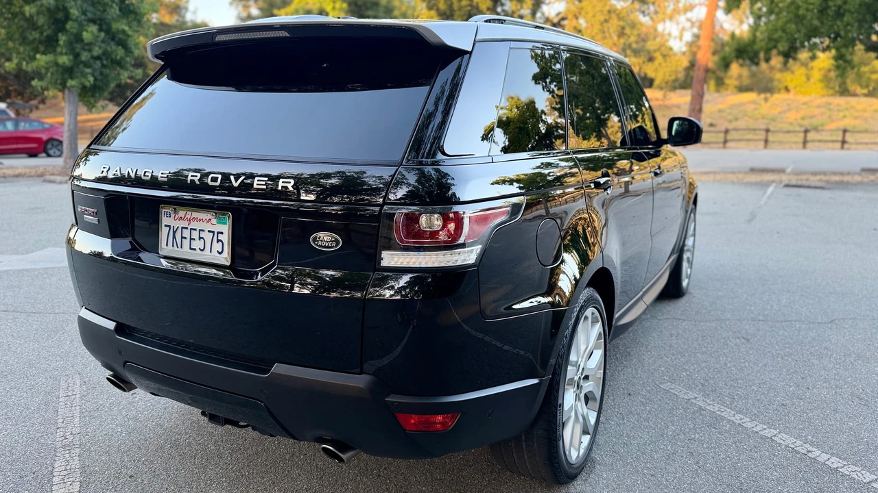2015 Land Rover Range Rover Sport L494 - Image 17 of 31