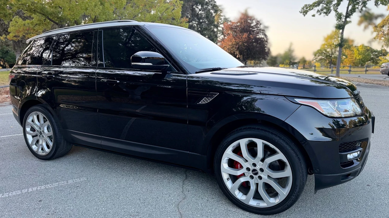 2015 Land Rover Range Rover Sport L494 - Image 10 of 31