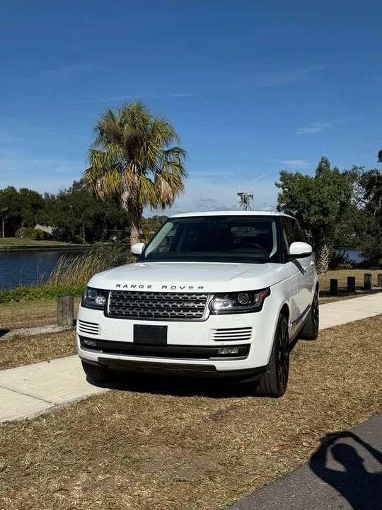 2015 Land Rover Range Rover L405 - Image 4 of 10
