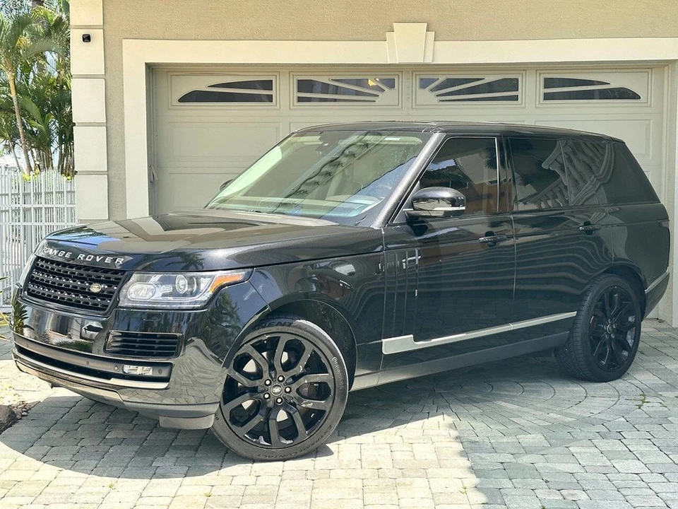 2015 Land Rover Range Rover L405 - Image 4 of 24