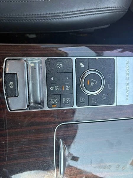 2015 Land Rover Range Rover L405 - Image 29 of 31