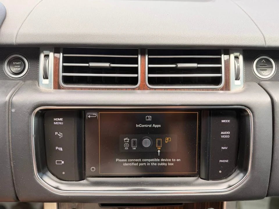 2015 Land Rover Range Rover L405 - Image 17 of 20