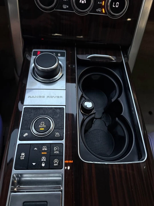 2015 Land Rover Range Rover L405 - Image 16 of 20